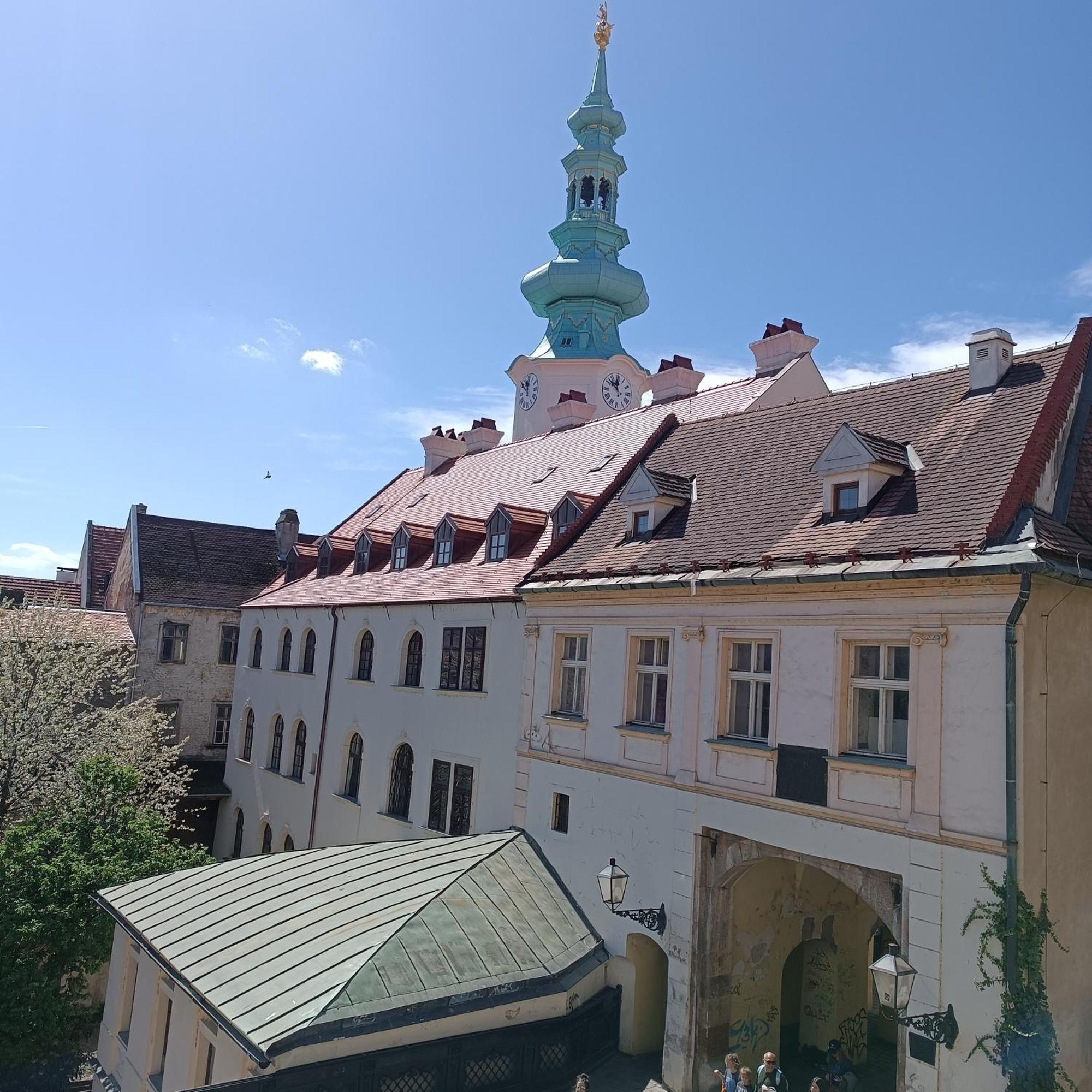 Krasny Byt S Vyhladmi V Historickom Centre Bratysława Pokój zdjęcie
